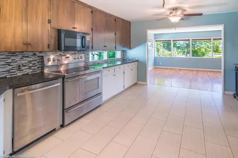 1430 Sonoma St, Redding, CA 96001 photo 11