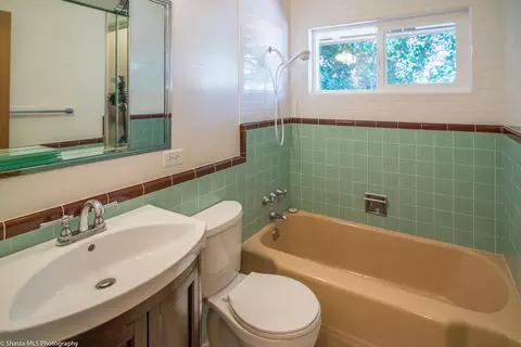 1430 Sonoma St, Redding, CA 96001 photo 17