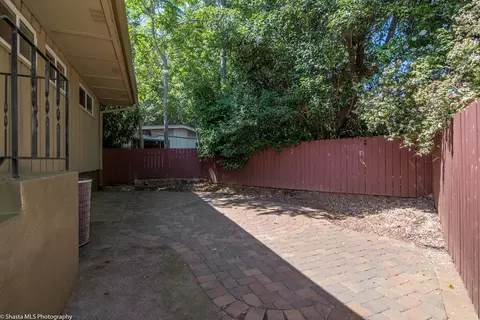 1430 Sonoma St, Redding, CA 96001 photo 3