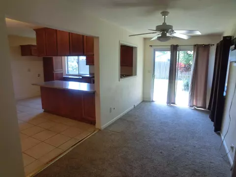 2403 Capella St, Redding, CA 96002 photo 6
