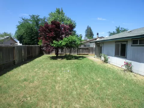 2403 Capella St, Redding, CA 96002 photo 13
