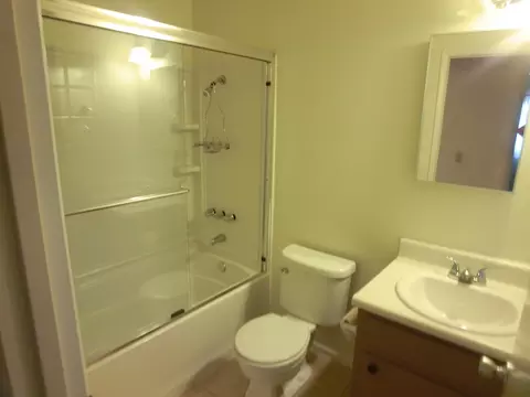2403 Capella St, Redding, CA 96002 photo 8