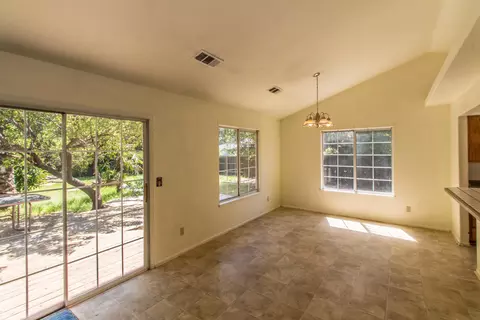 1925 Herbscenta Ln, Redding, CA 96003 photo 14
