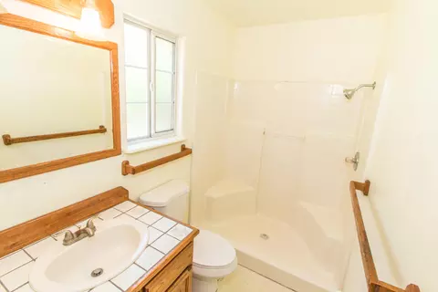 1925 Herbscenta Ln, Redding, CA 96003 photo 10