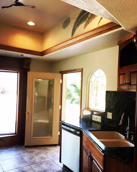 7783 Churn Creek Rd, Redding, CA 96002 photo 10