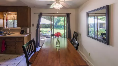 2834 N Bonnyview Rd, Redding, CA 96001 photo 5