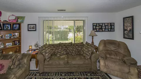 2834 N Bonnyview Rd, Redding, CA 96001 photo 4