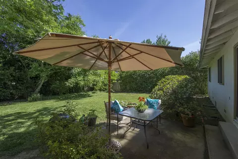 2834 N Bonnyview Rd, Redding, CA 96001 photo 17