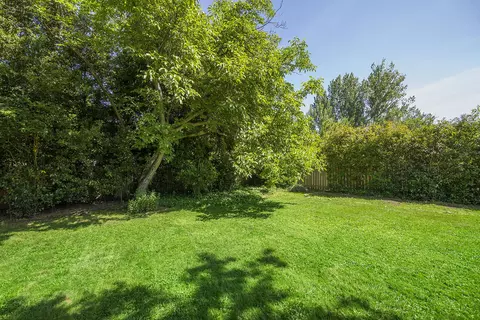 2834 N Bonnyview Rd, Redding, CA 96001 photo 18