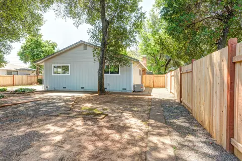 1064 Ledell Dr, Redding, CA 96002 photo 40