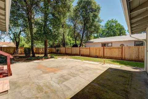 1064 Ledell Dr, Redding, CA 96002 photo 30