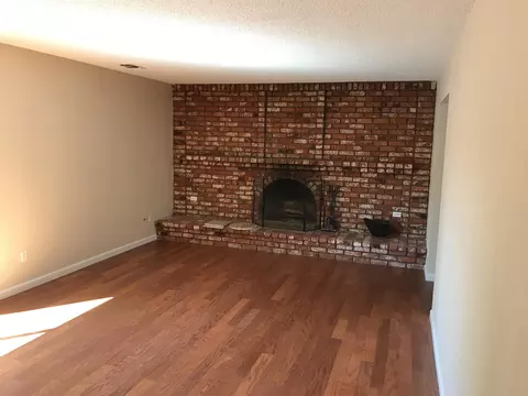 1864 Shasta Pnes, Redding, CA 96002 photo 2