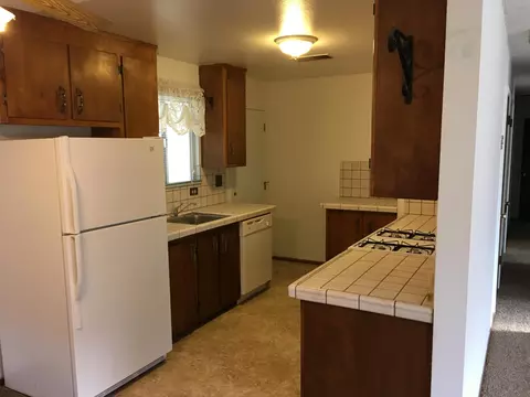 675 Wernmark Dr, Red Bluff, CA 96080 photo 3