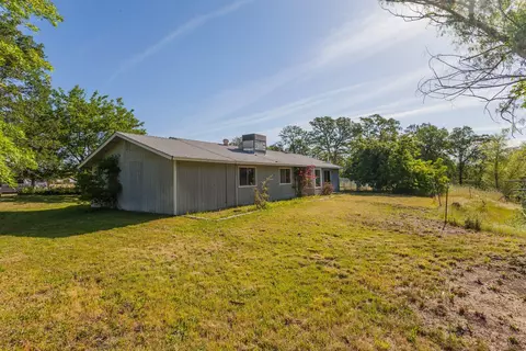 21195 Oak Knoll Rd, Redding, CA 96003 photo 21