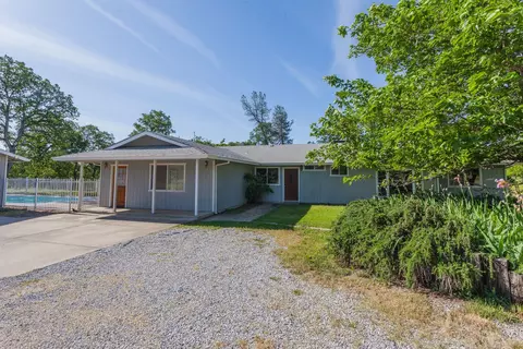 21195 Oak Knoll Rd, Redding, CA 96003 photo 1