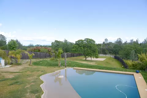 4661 Nantucket Dr, Redding, CA 96001 photo 17