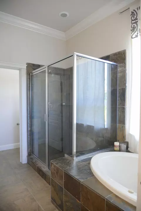 4661 Nantucket Dr, Redding, CA 96001 photo 14