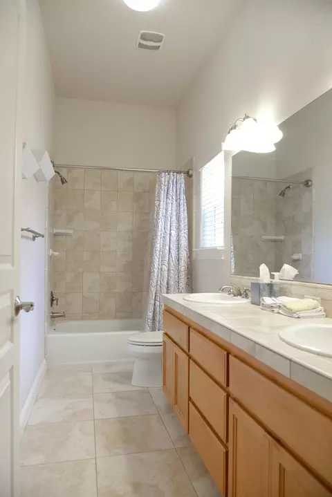 4661 Nantucket Dr, Redding, CA 96001 photo 10