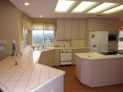 15725 Sol Semete Trl, Redding, CA 96001 photo 5