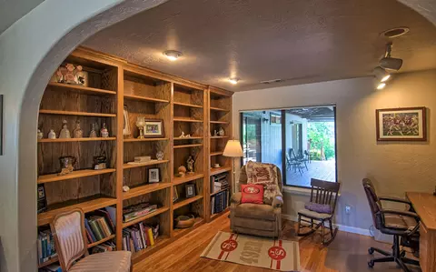1873 Manchester Dr, Redding, CA 96002 photo 9