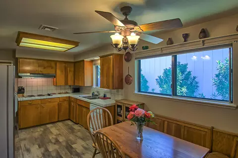 1873 Manchester Dr, Redding, CA 96002 photo 13