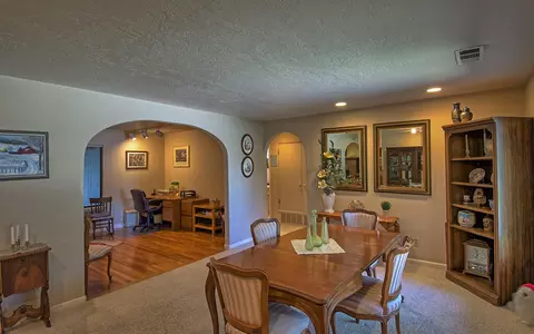 1873 Manchester Dr, Redding, CA 96002 photo 6