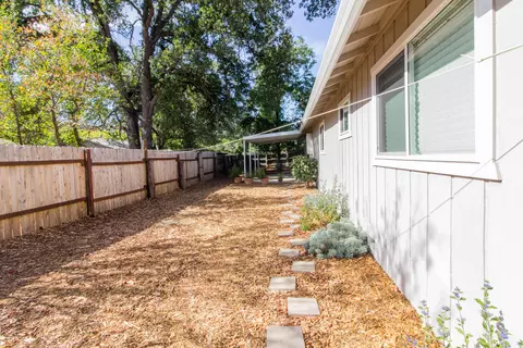 19037 Black Oak Ln, Redding, CA 96003 photo 24