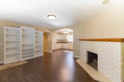 19037 Black Oak Ln, Redding, CA 96003 photo 3