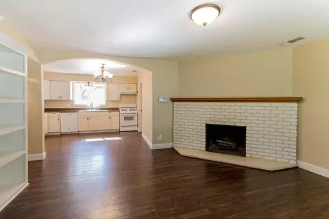 19037 Black Oak Ln, Redding, CA 96003 photo 4