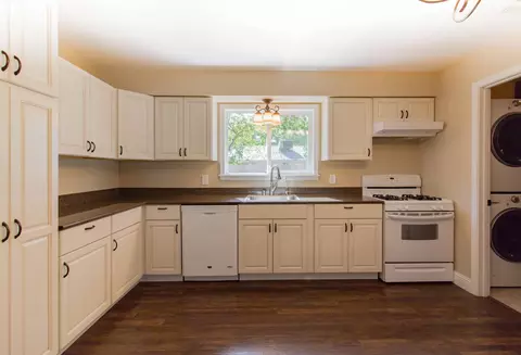 19037 Black Oak Ln, Redding, CA 96003 photo 6