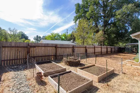 19037 Black Oak Ln, Redding, CA 96003 photo 23