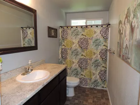 7205 Legacy Ct, Redding, CA 96001 photo 12