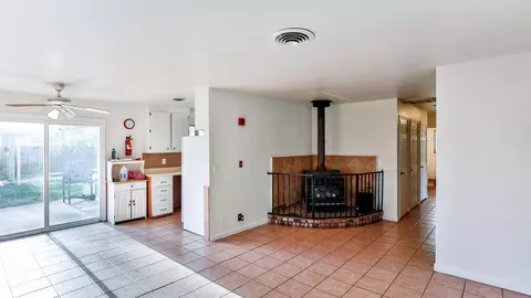 5213 Dino Dr, Anderson, CA 96007 photo 3