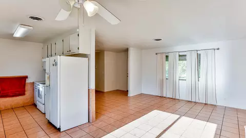 5213 Dino Dr, Anderson, CA 96007 photo 4