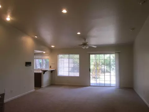 3557 Somerset Ave, Redding, CA 96002 photo 18