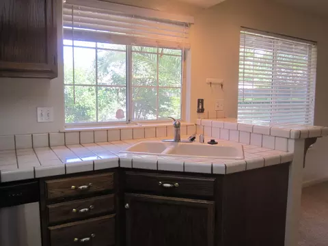 3557 Somerset Ave, Redding, CA 96002 photo 3