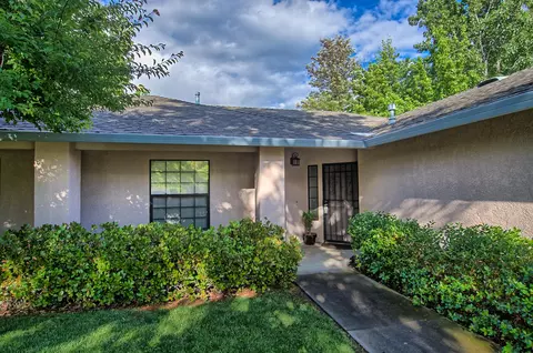 537 Armando, Redding, CA 96003 photo 2