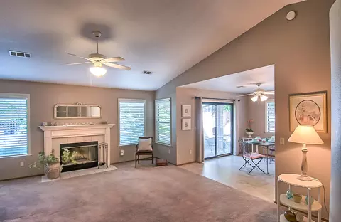 537 Armando, Redding, CA 96003 photo 5