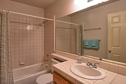 537 Armando, Redding, CA 96003 photo 16