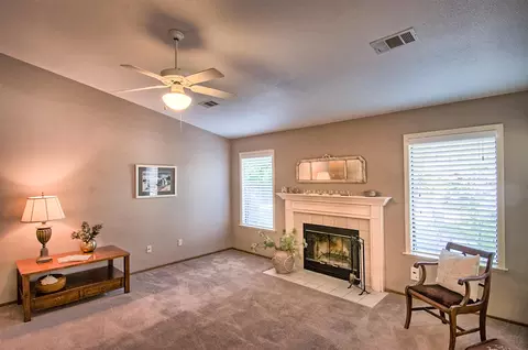 537 Armando, Redding, CA 96003 photo 6