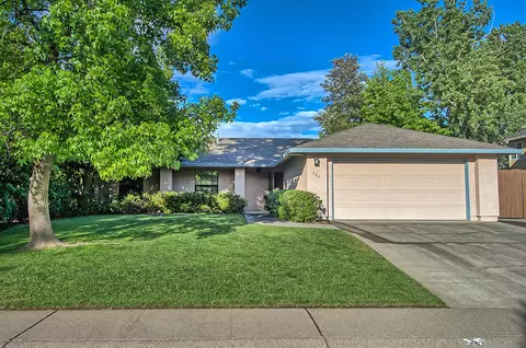 537 Armando, Redding, CA 96003 photo 1