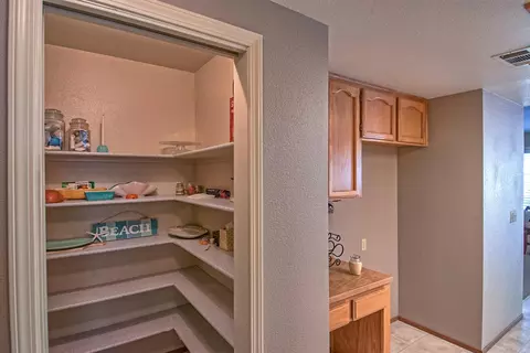 537 Armando, Redding, CA 96003 photo 9