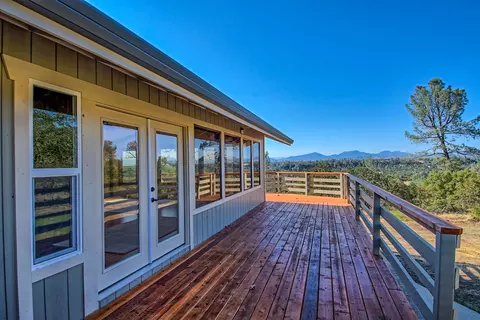 10735 Beaver Rd, Oak Run, CA 96069 photo 15