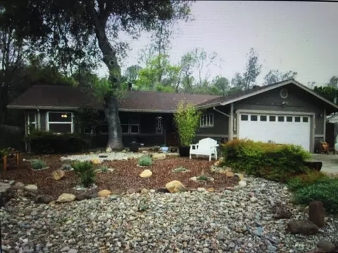 1617 Edgewood Dr, Redding, CA 96003 photo 1