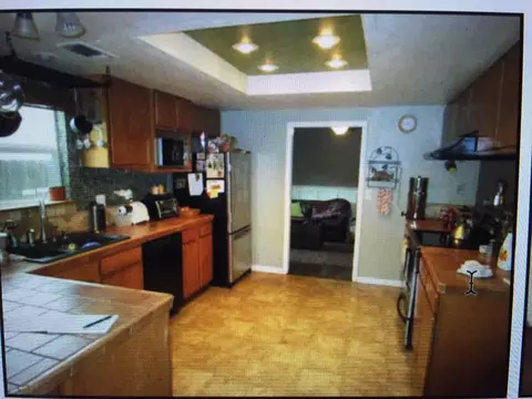 1617 Edgewood Dr, Redding, CA 96003 photo 5