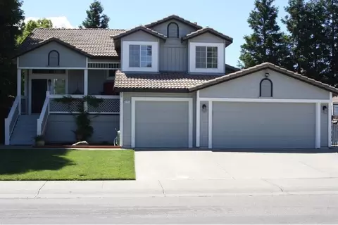 345 Bloom Dr, Dixon, CA 95620 photo 1