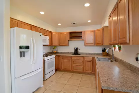 921 Redwood Blvd, Redding, CA 96003 photo 6