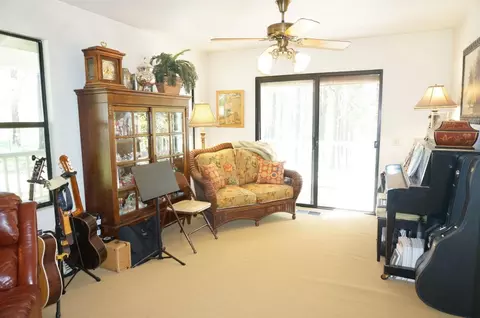 21 Chief George Mdw, Lewiston, CA 96052 photo 6