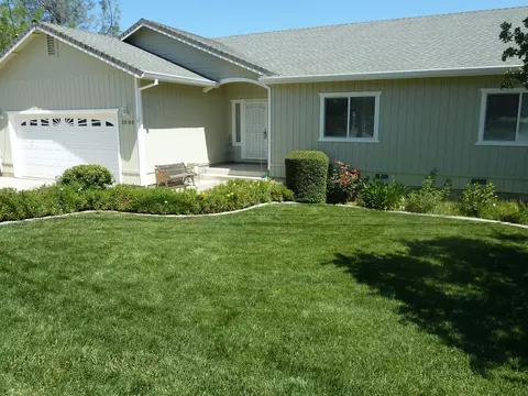 1995 Riviera Dr, Redding, CA 96001 photo 3