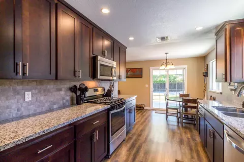 5384 Stonethrow Ct, Redding, CA 96003 photo 4